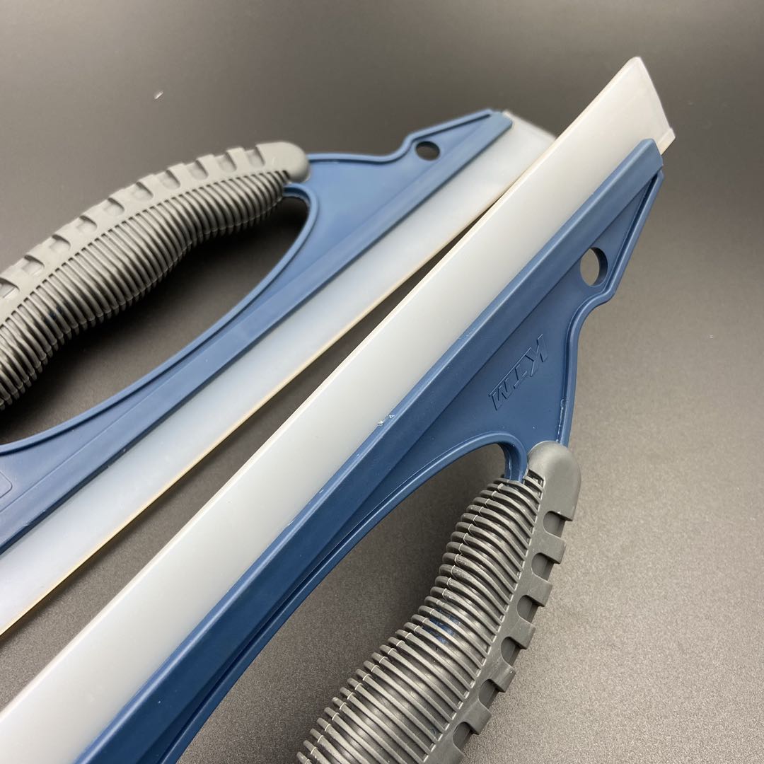 Rodo para Limpeza KTM 30cm com Borracha Macia – Alta Precisão e Delicadeza