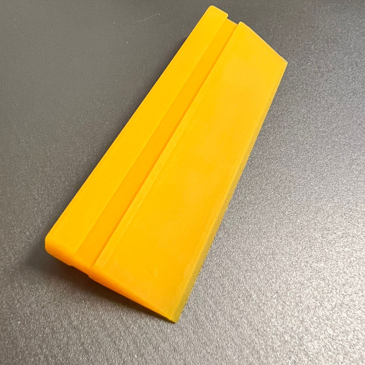 Borracha Rígida Amarela 15cm – Reposição para Rodo de PVC