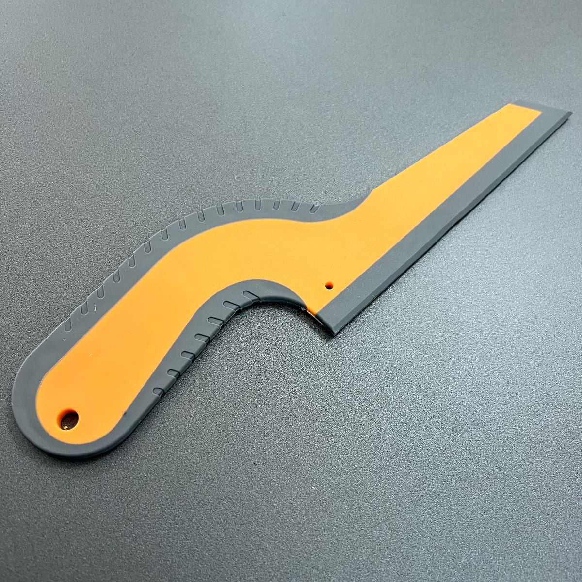 Rodo Spider Emborrachado Laranja – Flexível, Resistente e Sem Marcas (26x16 cm)