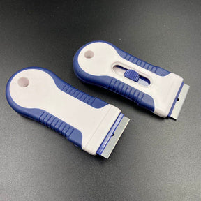 Raspador Ratinho Azul com Lateral Emborrachada – Aplicação e Remoção