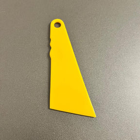 Espátula KTM Amarela – Aplicação Suave e Profissional (13x5 cm)