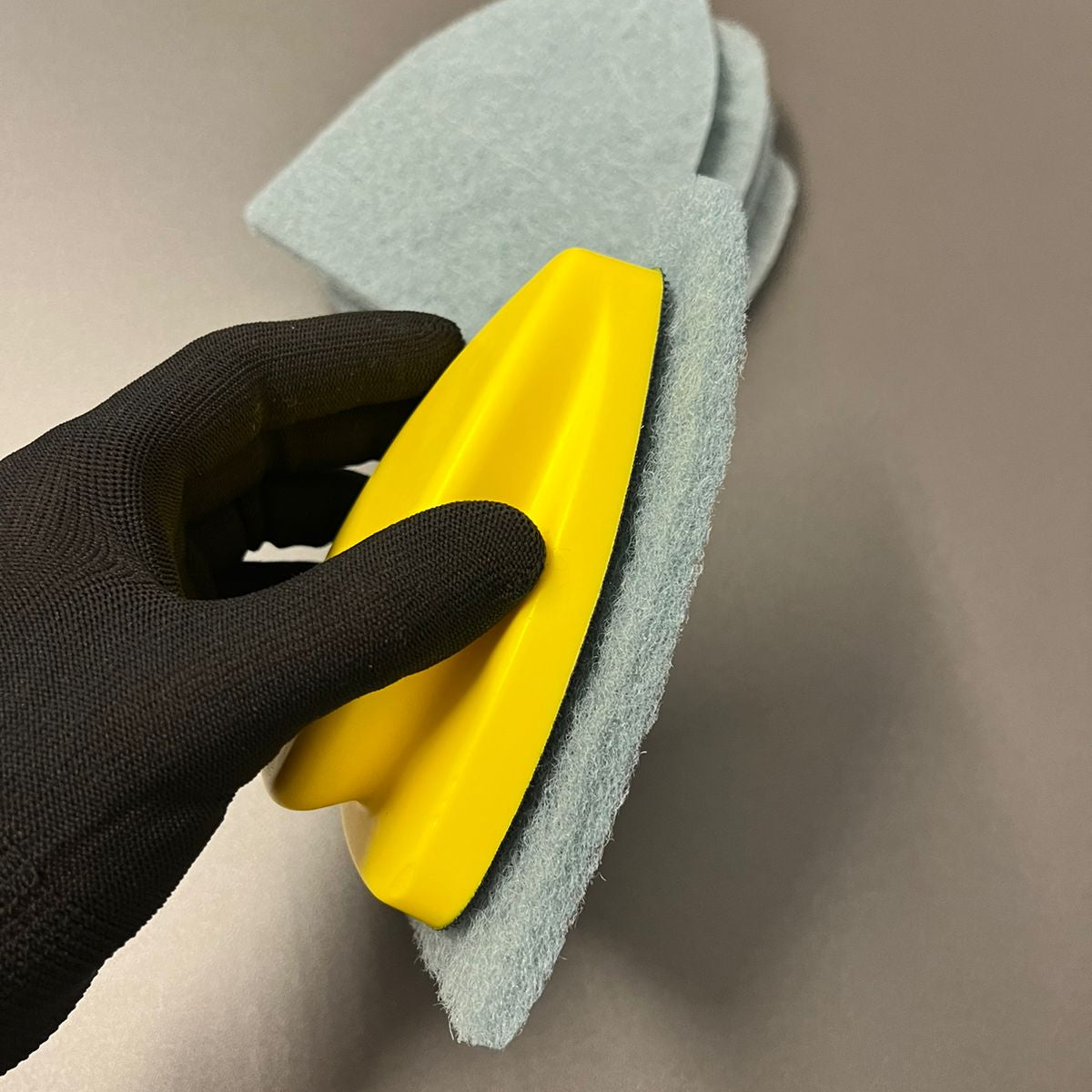 Ferramenta de Limpeza de Vidros + 5 Scrubbers – Ideal para Aplicação de Películas